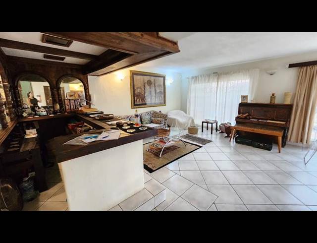 3 BEDROOM TOWNHOUSE FOR SALE IN MULBARTON